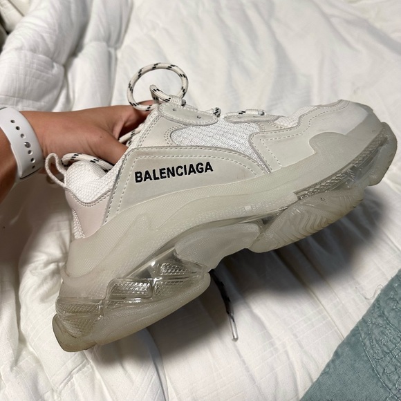 Balenciaga Triple S Sneaker Clear Sole in White - Picture 2 of 5